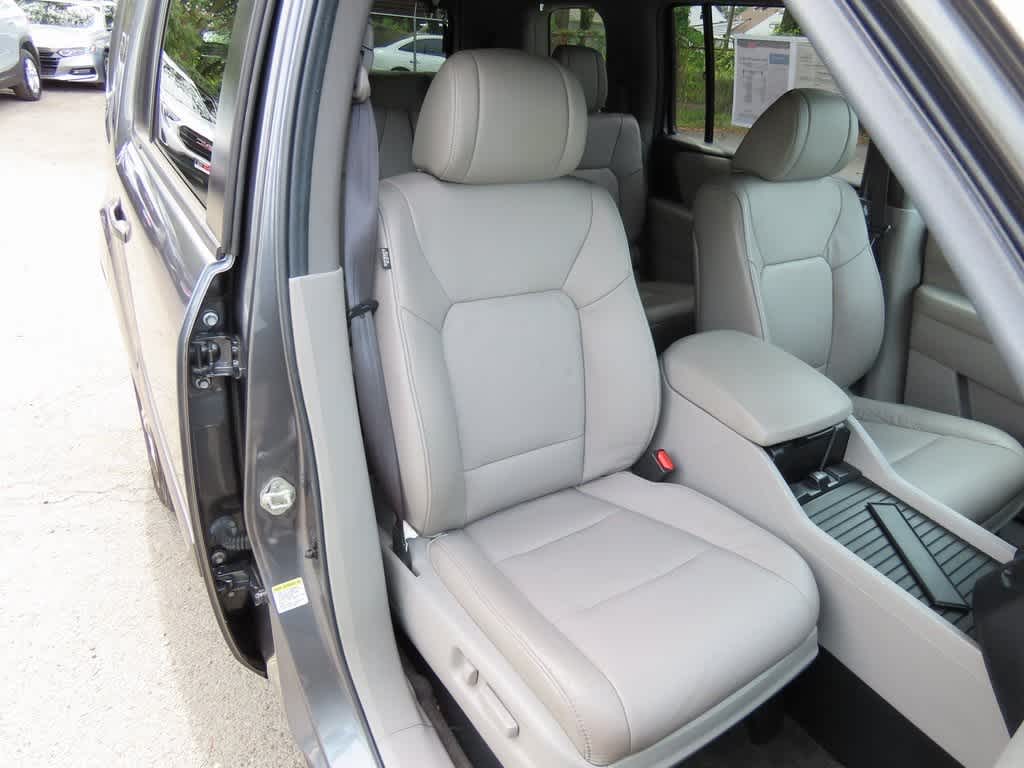 Thumbnail: 2012 Honda Pilot - 18