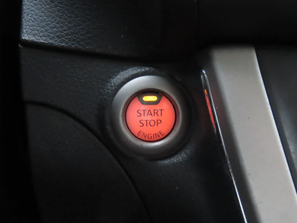 Thumbnail: 2015 Nissan Sentra - 22