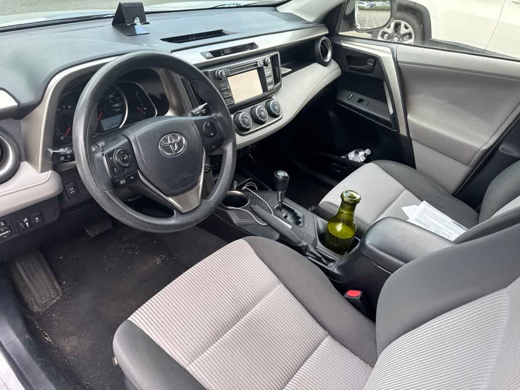 Thumbnail: 2013 Toyota RAV4 - 20