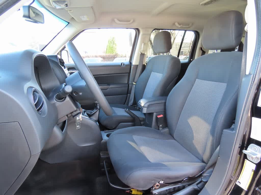 Thumbnail: 2013 Jeep Patriot - 13