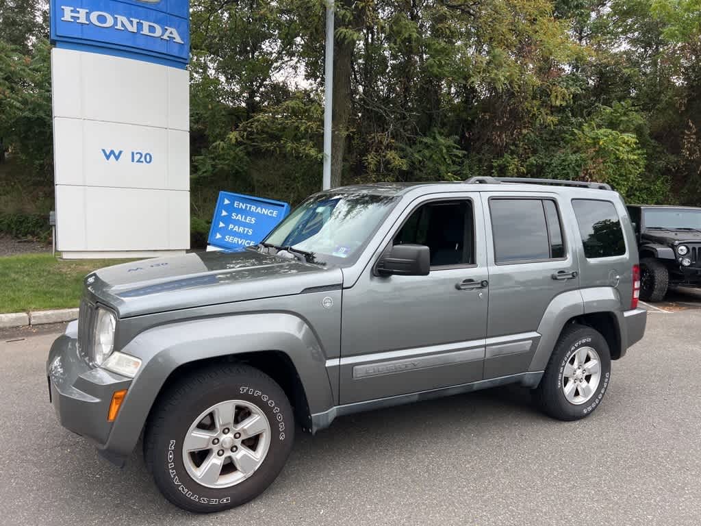 Thumbnail: 2012 Jeep Liberty - 12