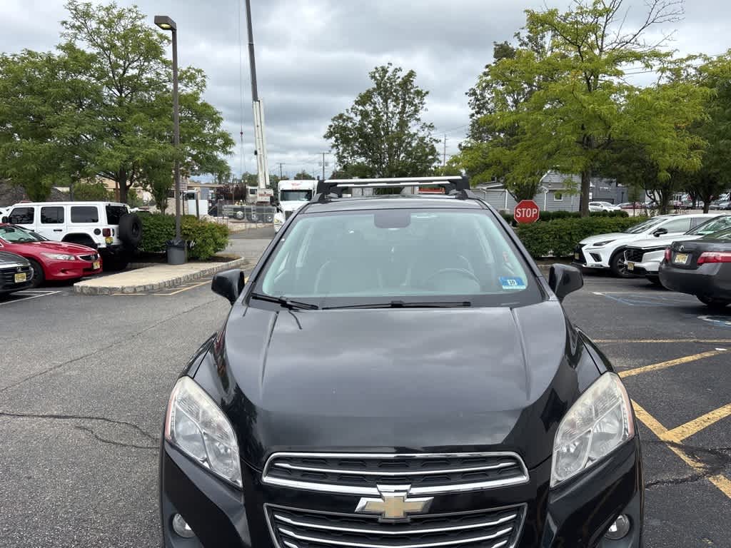 Thumbnail: 2016 Chevrolet Trax - 3