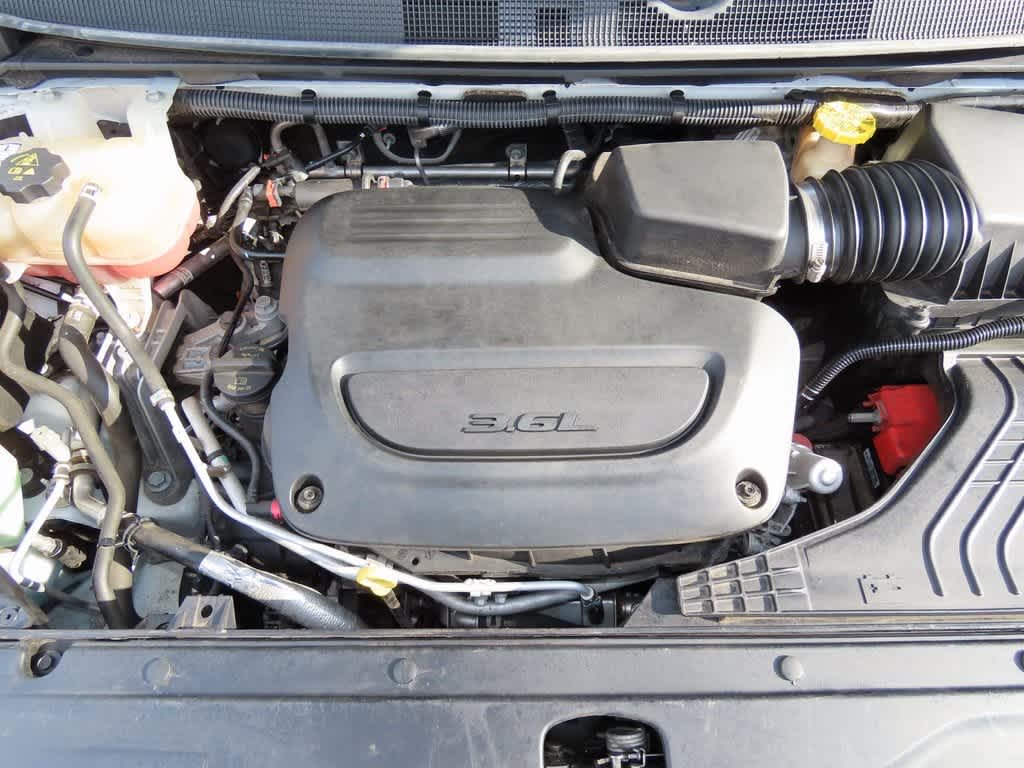 Thumbnail: 2021 Chrysler Voyager - 9