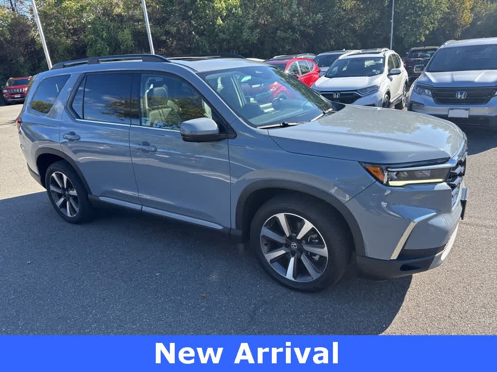 Thumbnail: 2023 Honda Pilot - 1