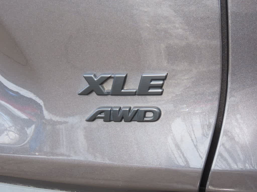 Thumbnail: 2023 Toyota RAV4 - 8