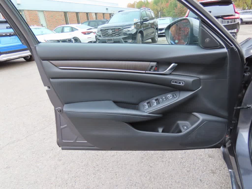 Thumbnail: 2018 Honda Accord - 14