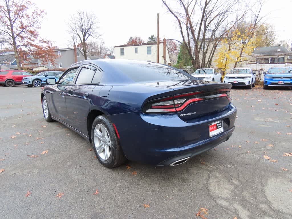 2015 Dodge Charger SE photo 3