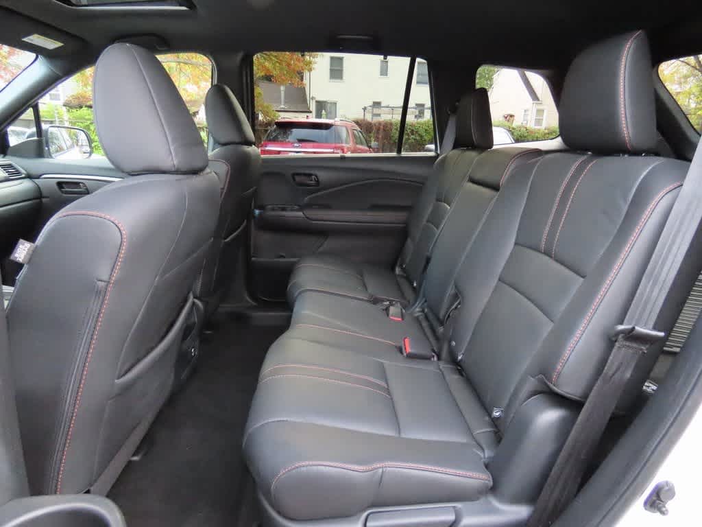 Thumbnail: 2022 Honda Passport - 13