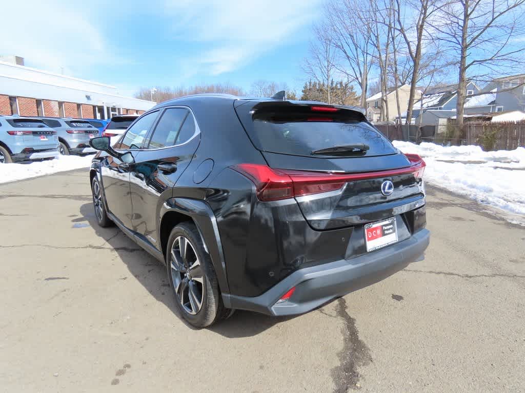 Thumbnail: 2022 Lexus UX - 4