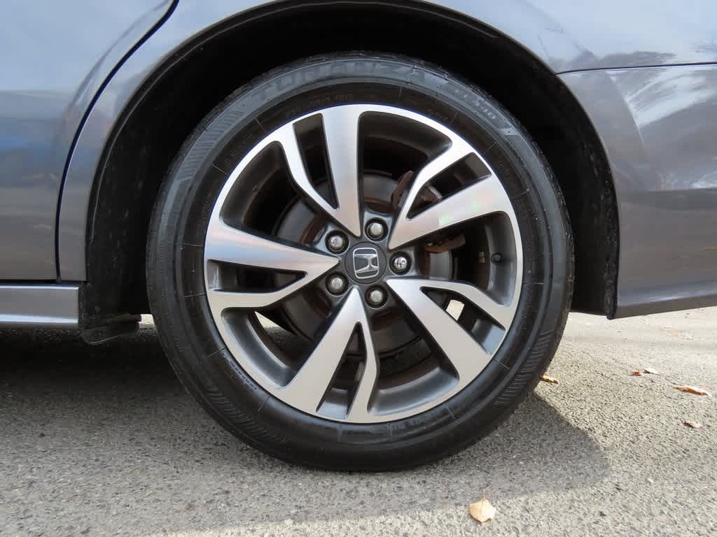 Thumbnail: 2023 Honda Odyssey - 9