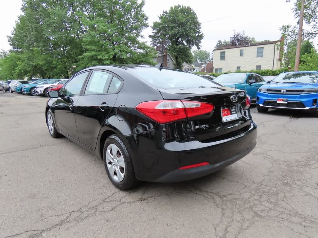 Thumbnail: 2016 Kia Forte - 4