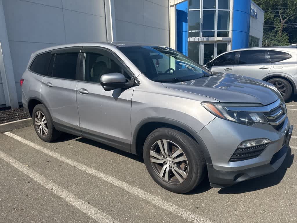 Thumbnail: 2017 Honda Pilot - 5