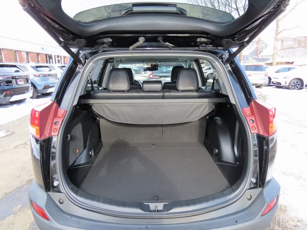 Thumbnail: 2015 Toyota RAV4 - 12