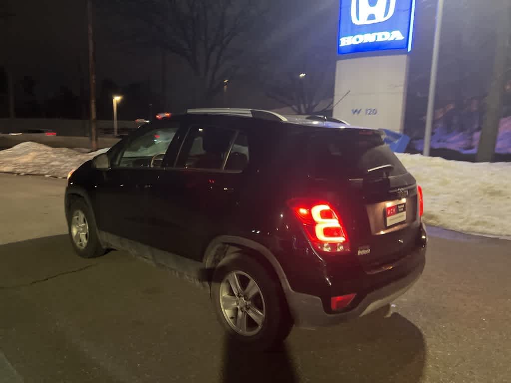 Thumbnail: 2018 Chevrolet Trax - 18