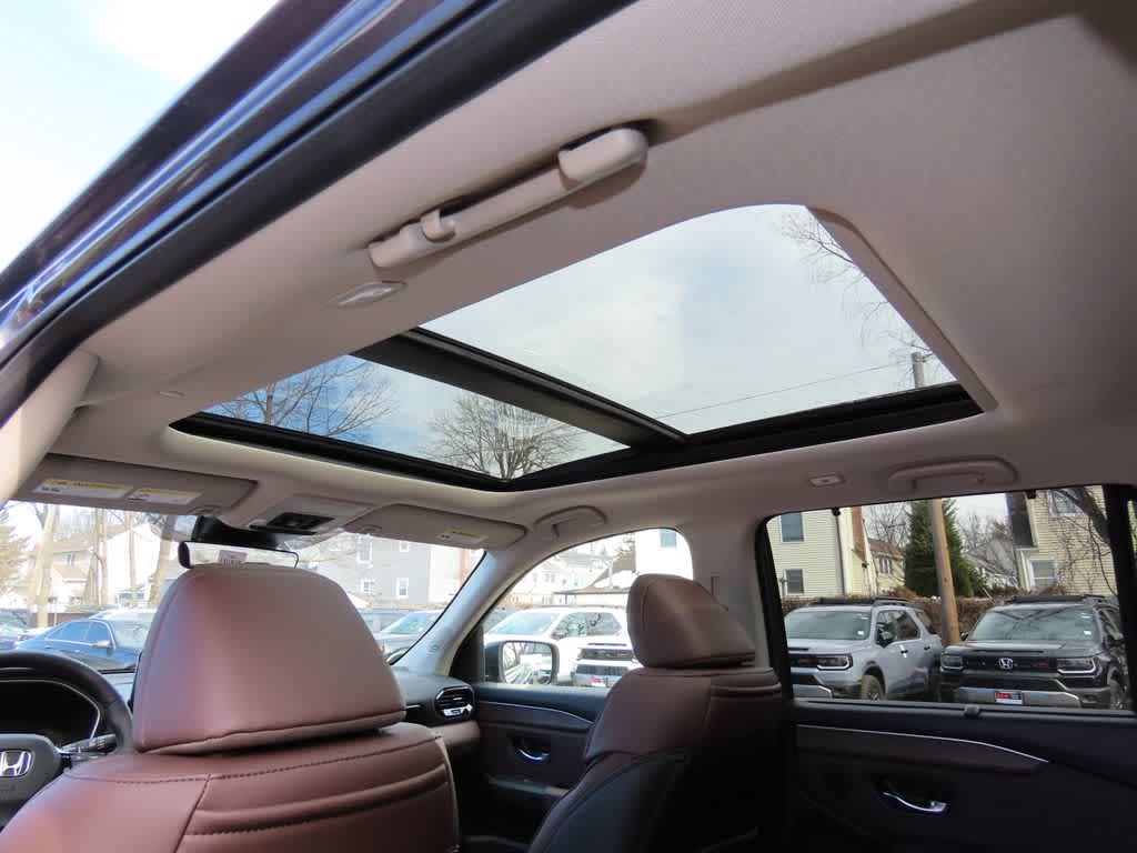 Thumbnail: 2026 Honda Pilot - 18