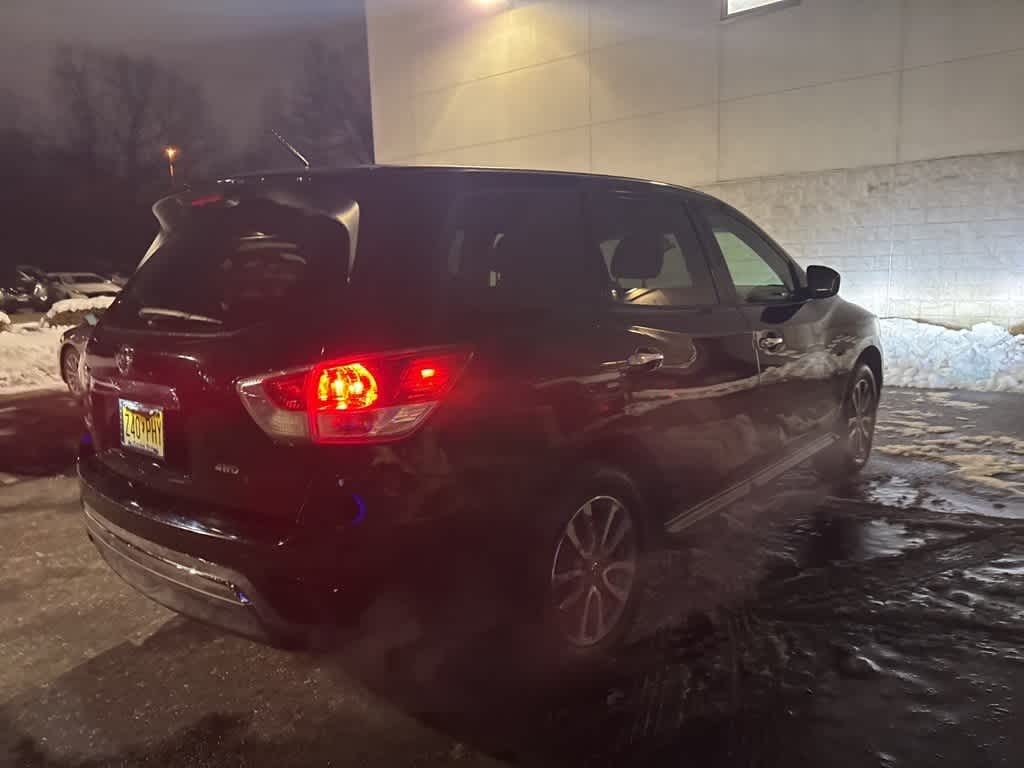 Thumbnail: 2014 Nissan Pathfinder - 6