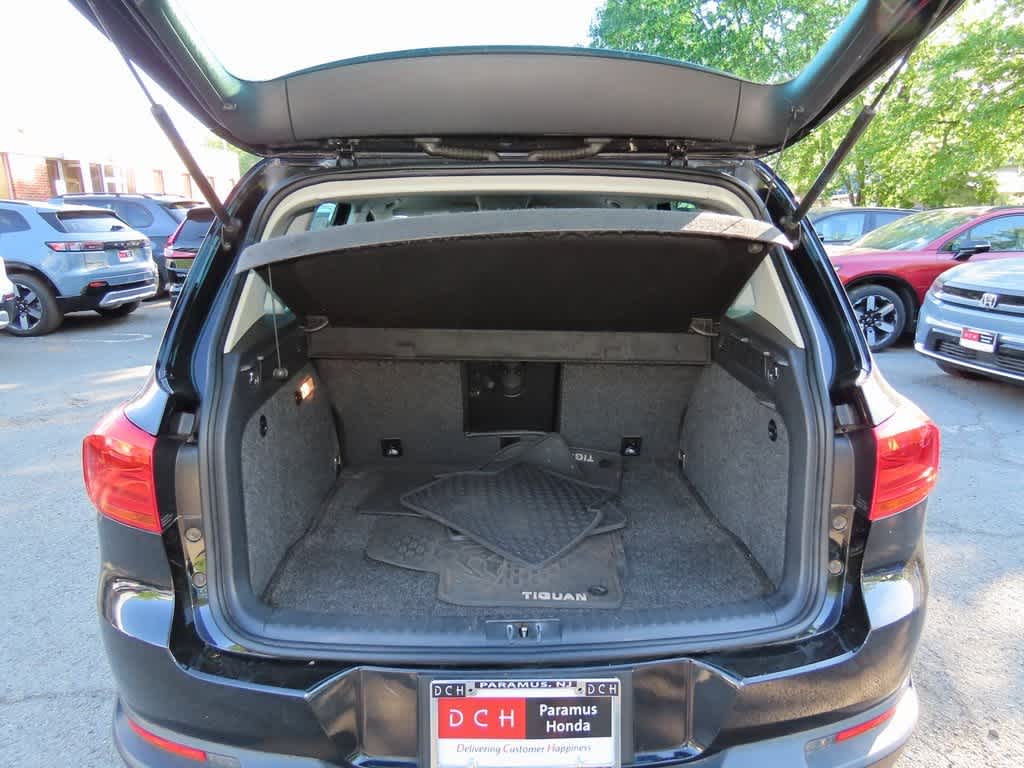 Thumbnail: 2015 Volkswagen Tiguan - 11