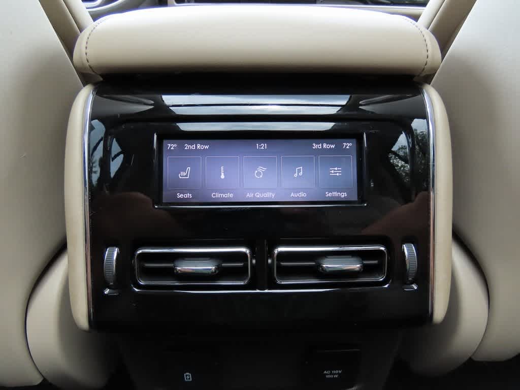 Thumbnail: 2022 Lincoln Aviator - 24