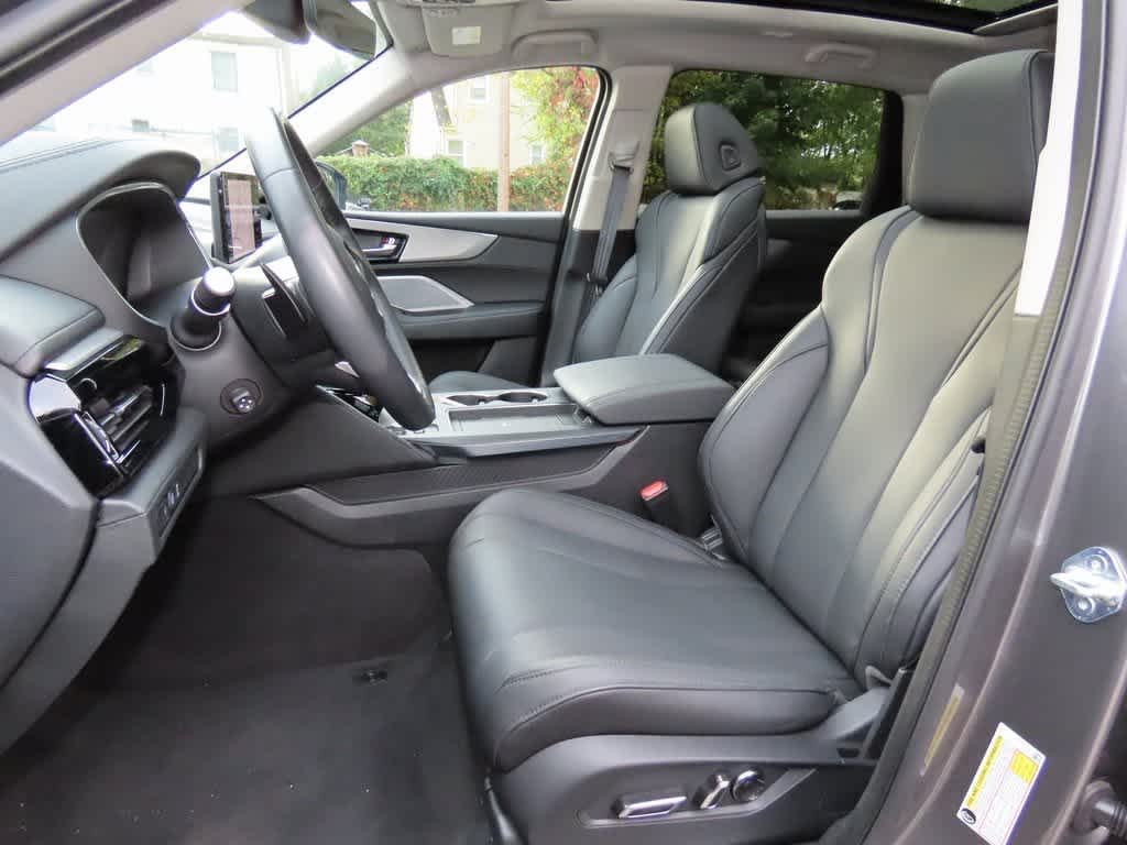 Thumbnail: 2025 Acura MDX - 12