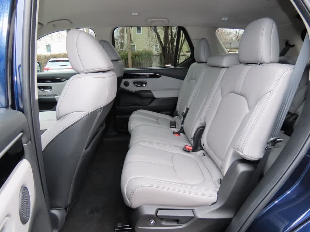 Thumbnail: 2025 Honda Pilot - 13