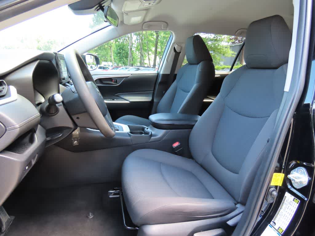 Thumbnail: 2019 Toyota RAV4 - 11