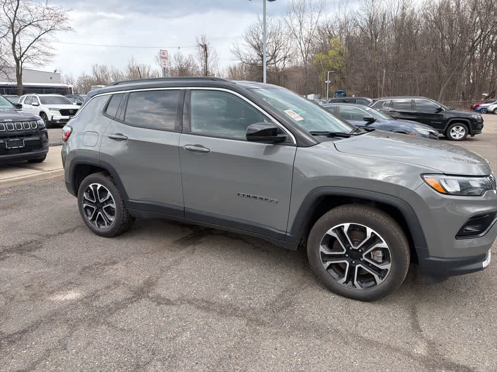 Thumbnail: 2023 Jeep Compass - 18