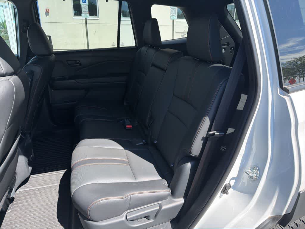 Thumbnail: 2023 Honda Passport - 21