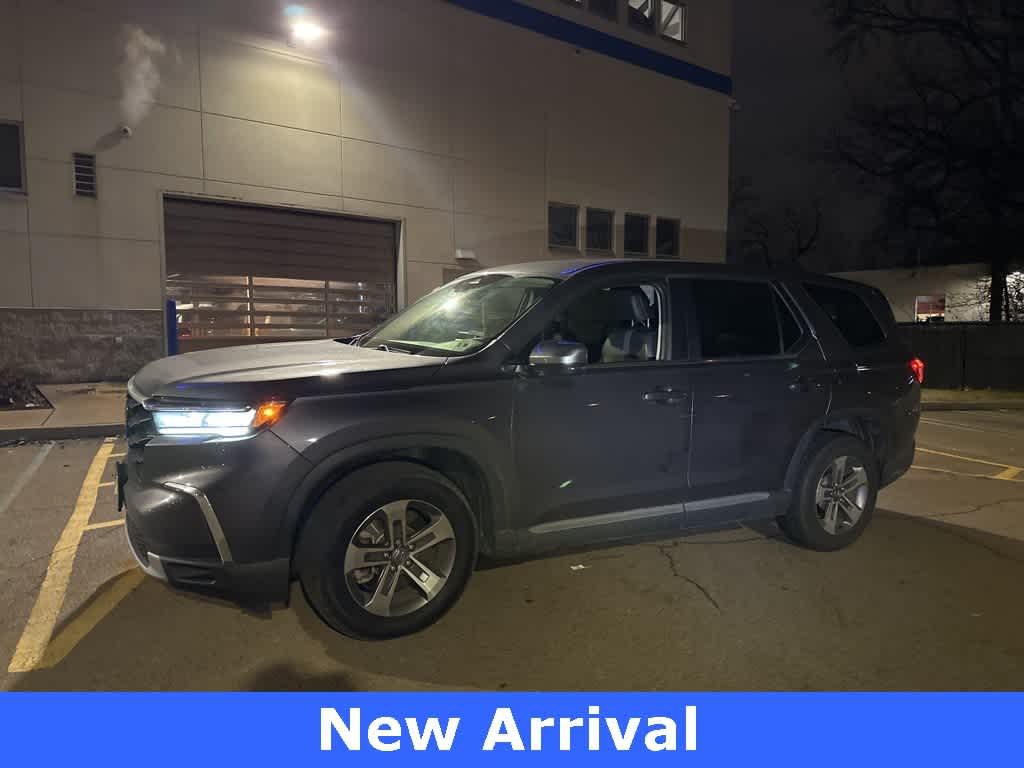 Thumbnail: 2023 Honda Pilot - 1