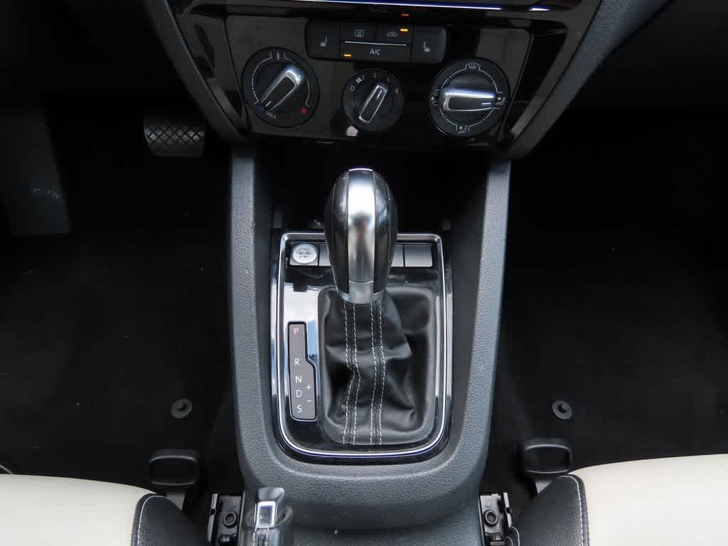 Thumbnail: 2016 Volkswagen Jetta - 24