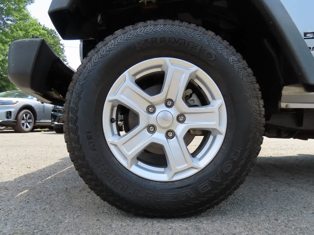 Thumbnail: 2014 Jeep Wrangler - 9