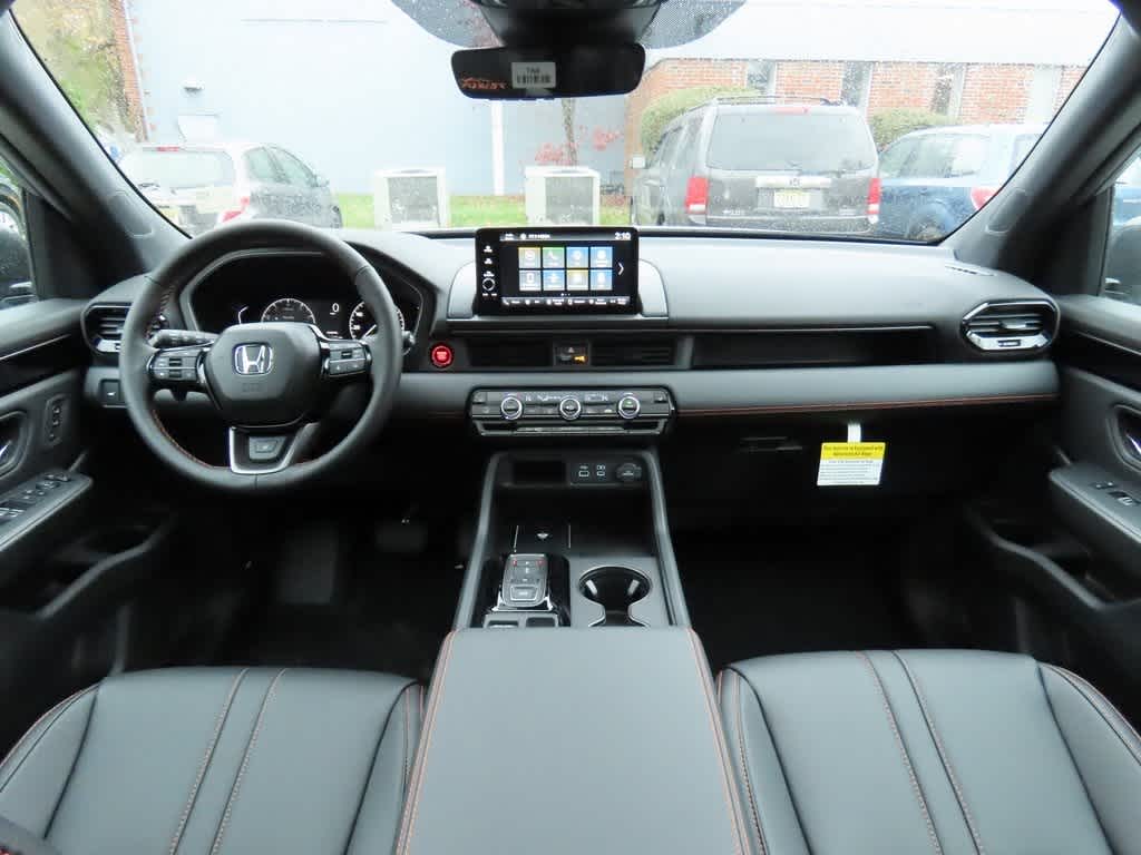 Thumbnail: 2025 Honda Pilot - 18