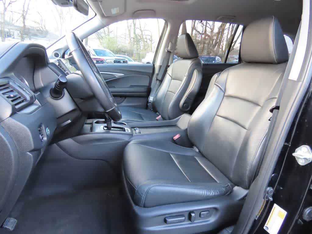 Thumbnail: 2020 Honda Pilot - 14