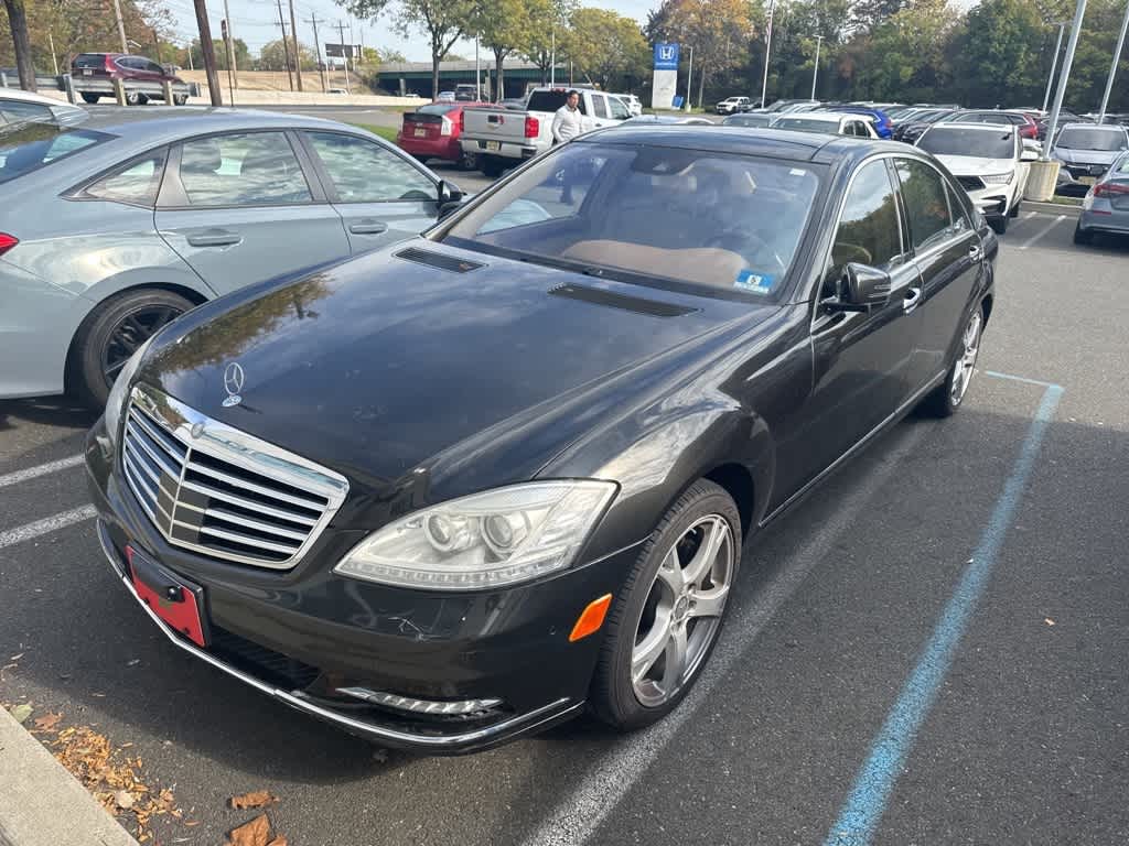 Thumbnail: 2013 Mercedes-Benz S-Class - 3