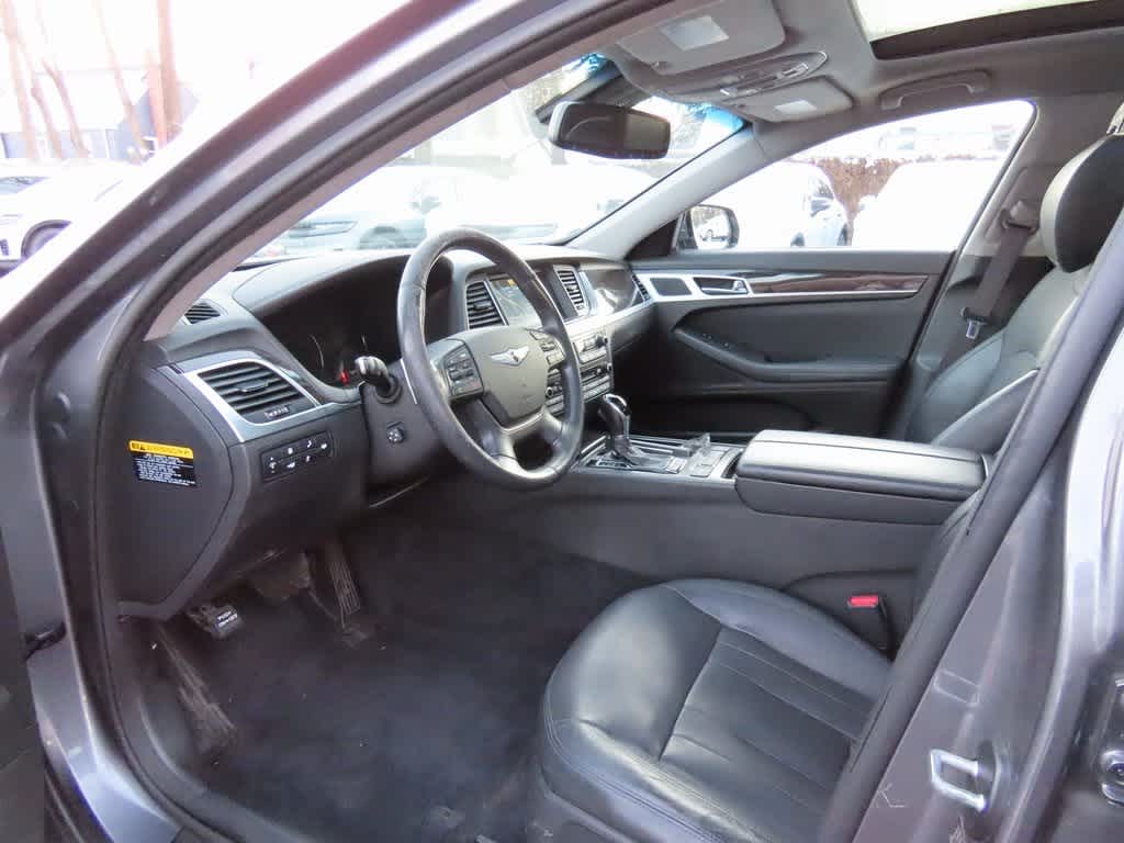 Thumbnail: 2015 Hyundai Genesis - 2