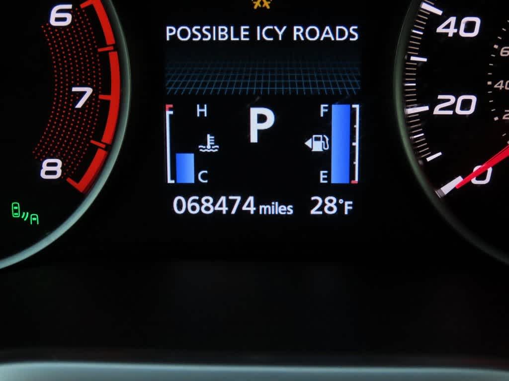 Thumbnail: 2022 Mitsubishi Eclipse Cross - 26