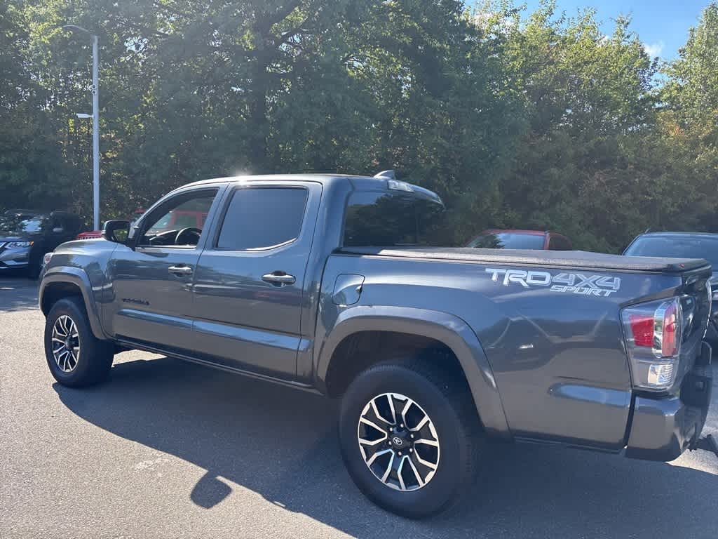 Thumbnail: 2022 Toyota Tacoma - 11