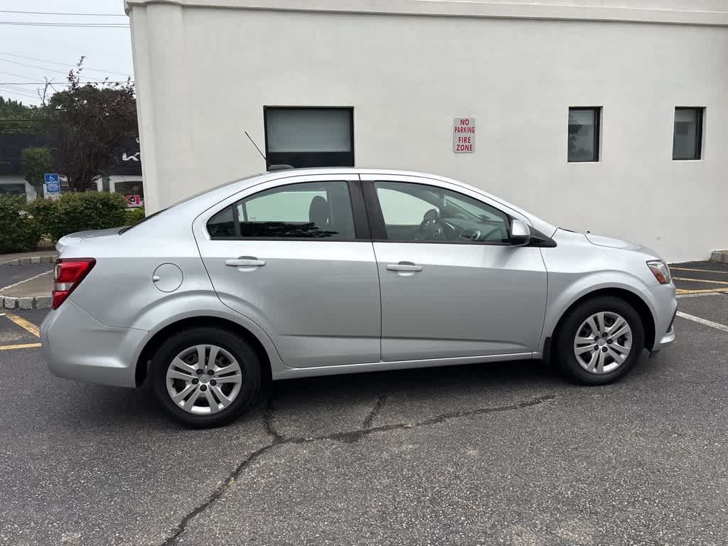 Thumbnail: 2019 Chevrolet Sonic - 14