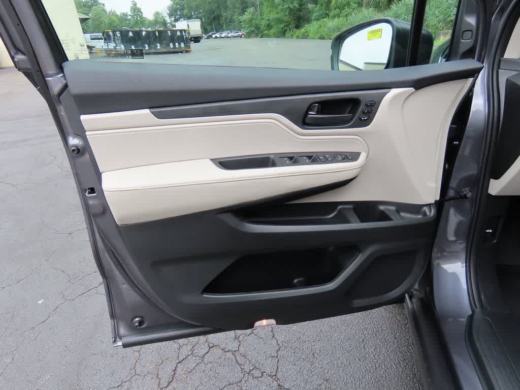 Thumbnail: 2026 Honda Odyssey - 16