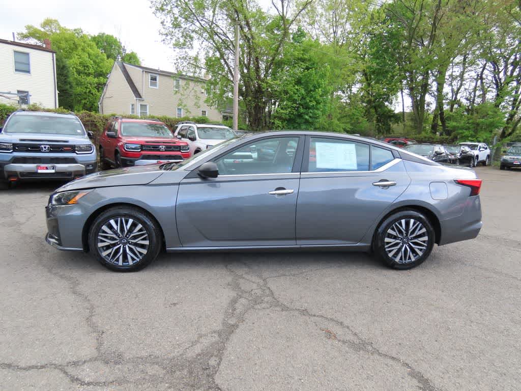 Thumbnail: 2025 Nissan Altima - 3