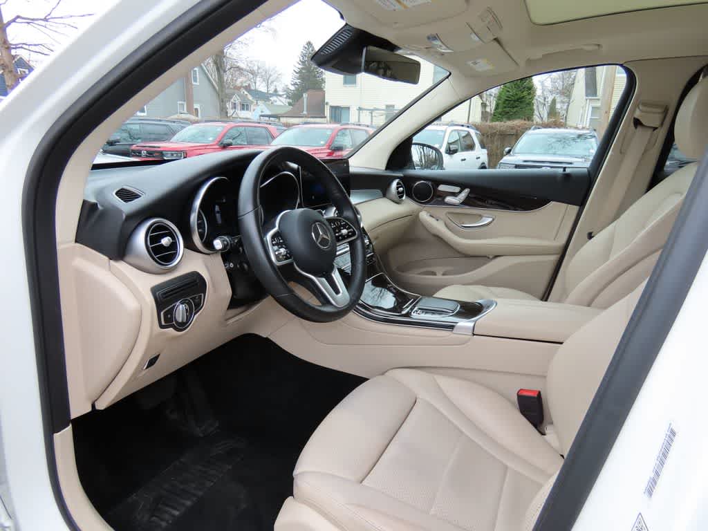 Thumbnail: 2021 Mercedes-Benz GLC - 2