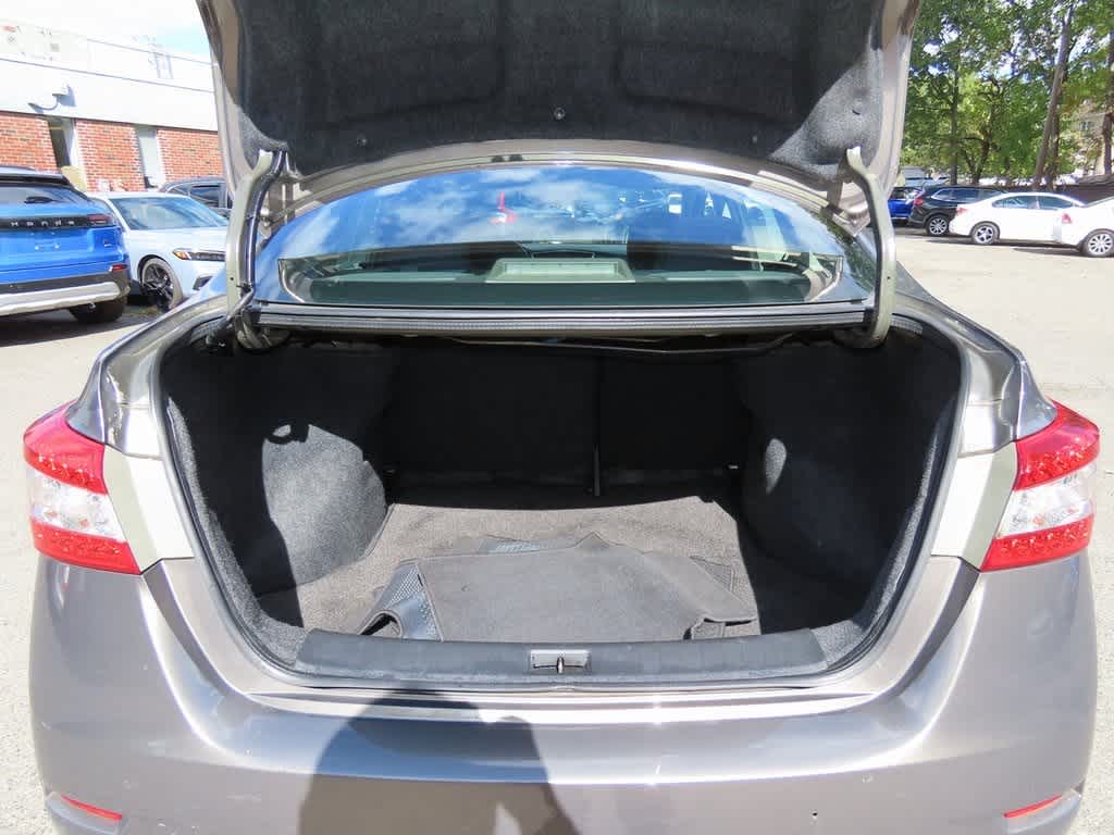 Thumbnail: 2015 Nissan Sentra - 11