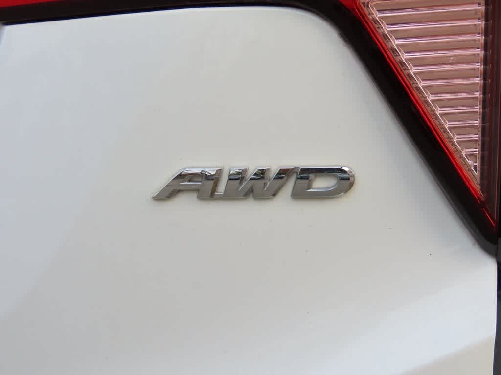 Thumbnail: 2016 Honda HR-V - 8