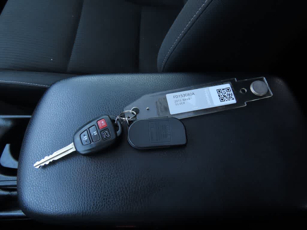 Thumbnail: 2015 Toyota RAV4 - 26