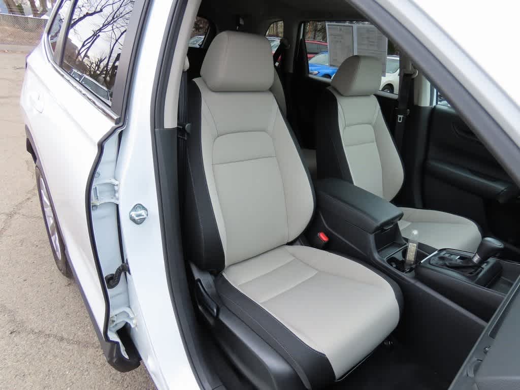 Thumbnail: 2023 Honda CR-V - 16