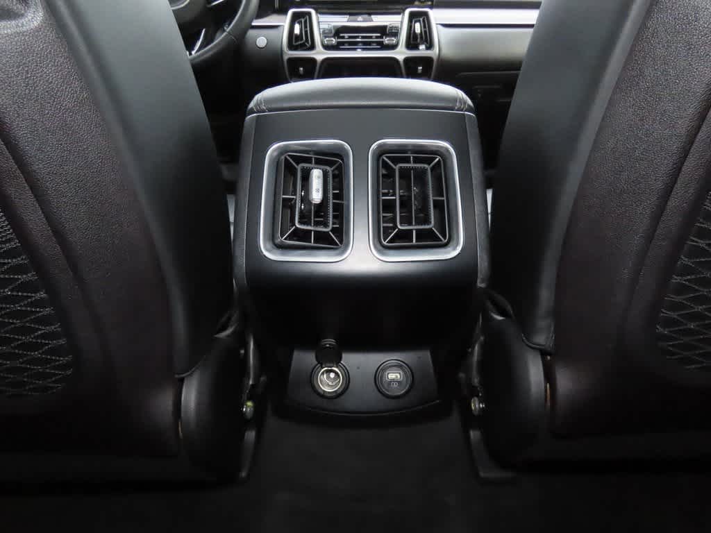 Thumbnail: 2022 Kia Sorento - 27