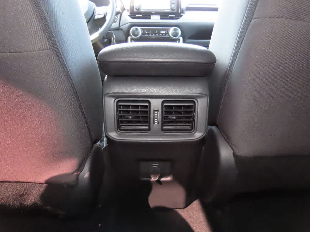 Thumbnail: 2022 Toyota RAV4 - 22