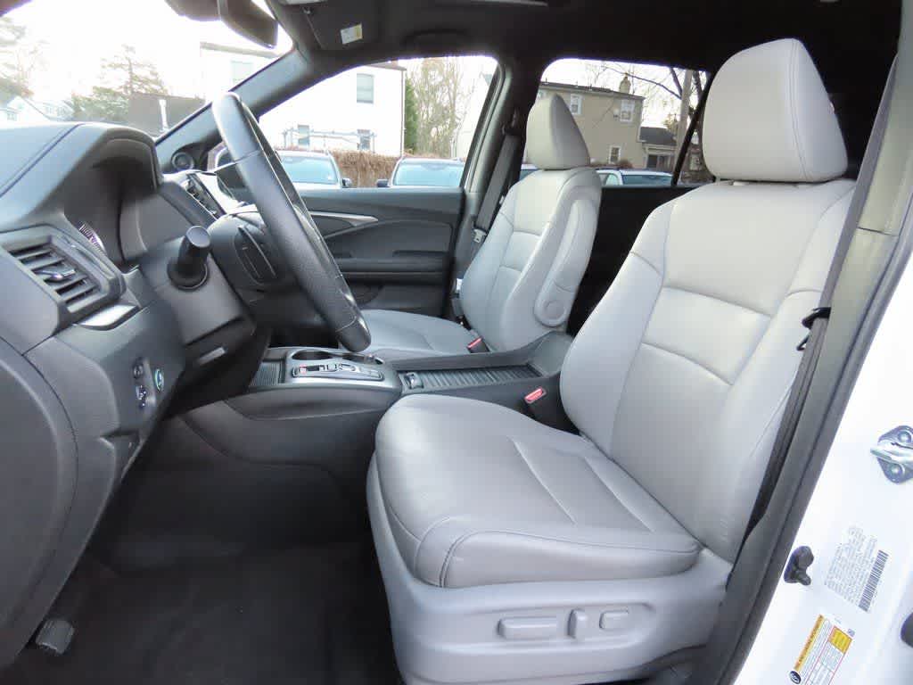 Thumbnail: 2023 Honda Passport - 12