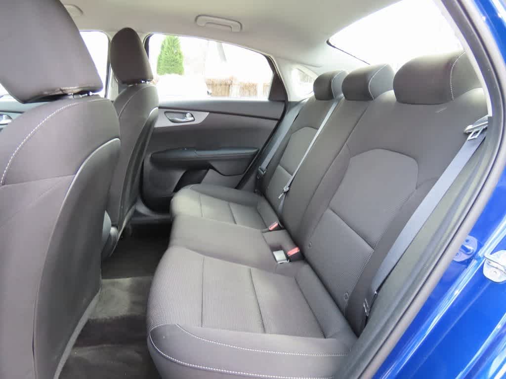 Thumbnail: 2021 Kia Forte - 13