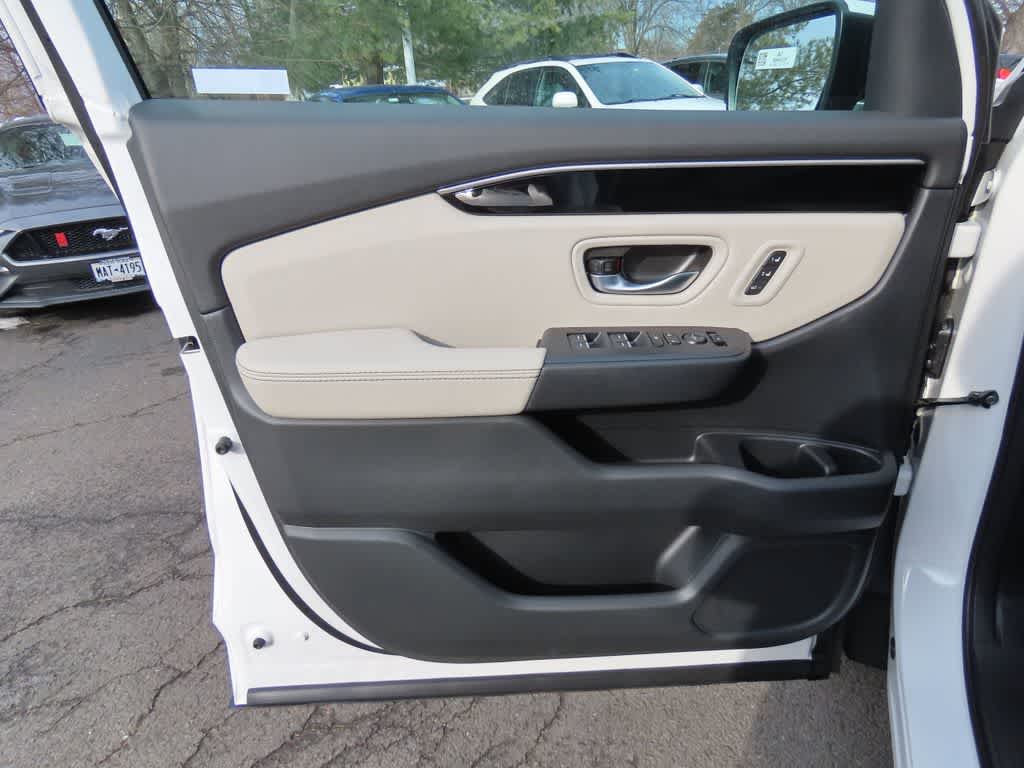 Thumbnail: 2026 Honda Pilot - 17