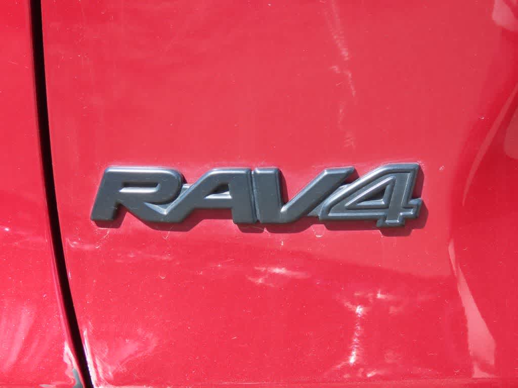 Thumbnail: 2022 Toyota RAV4 - 7